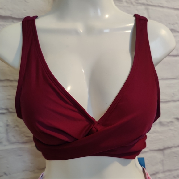 CUPSHE Women's Bikini Swimsuit Front Cross Lace Up Two Piece Bathing Suit - Picture 7 of 9